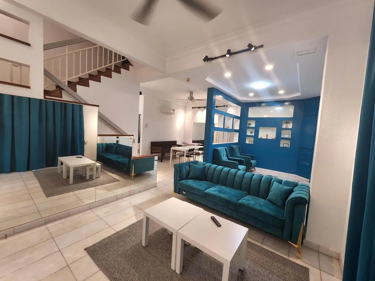 Solok Burma Vacation Home @ Gurney Penang George Town