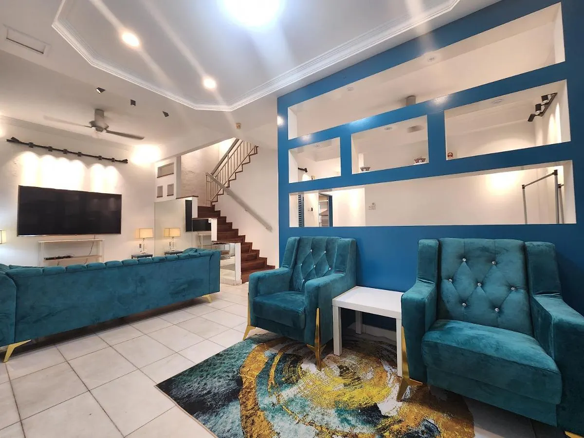 Solok Burma Vacation Home @ Gurney Penang George Town